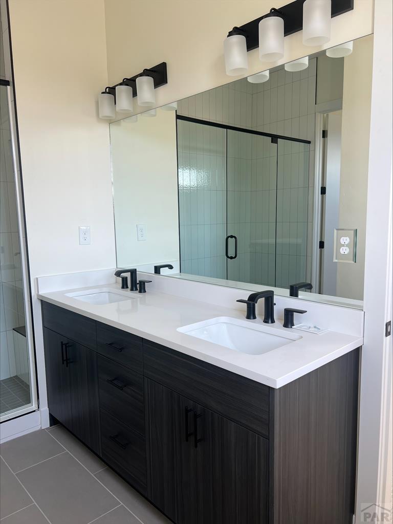 1250 W Presidio Dr