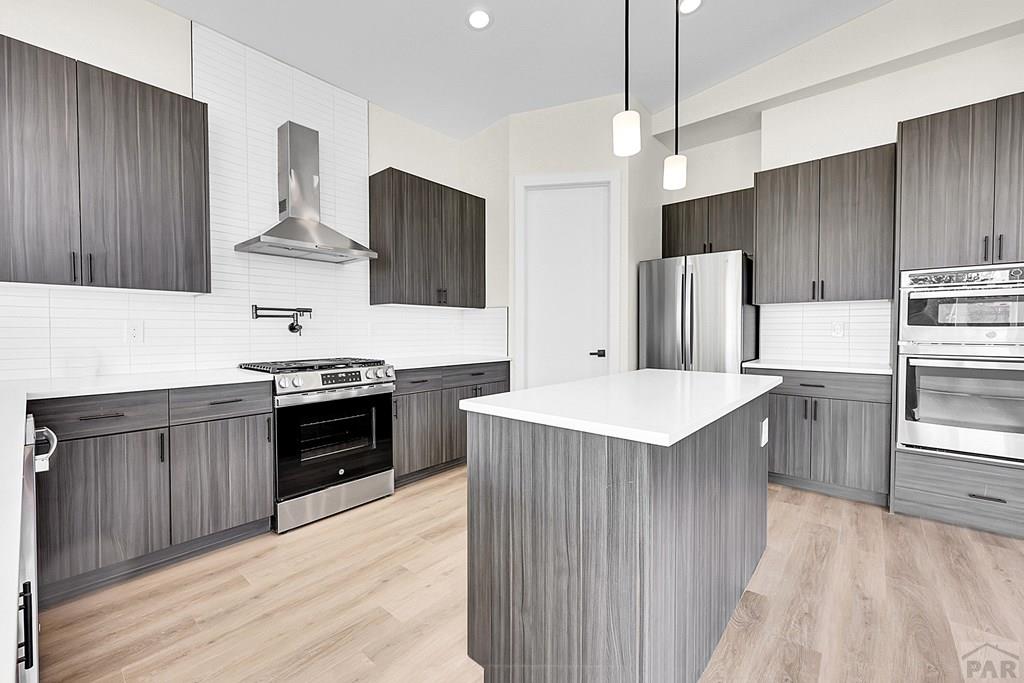 1250 W Presidio Dr