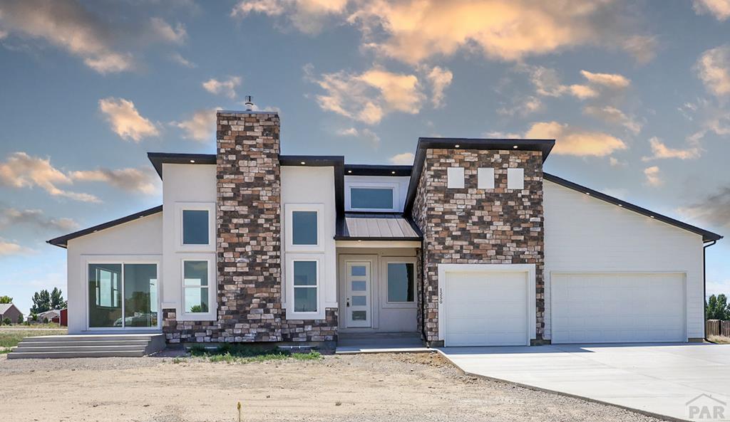 1250 W Presidio Dr