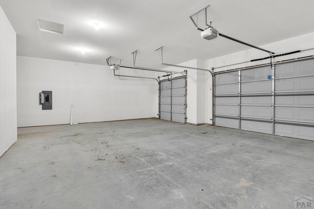 705 E Cabaret Dr