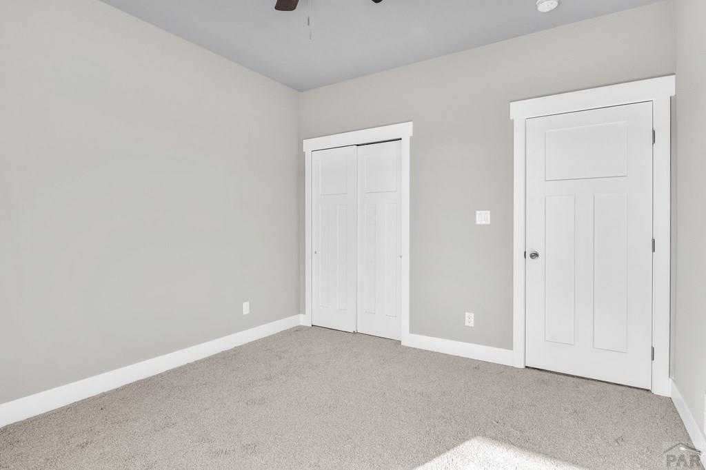 705 E Cabaret Dr