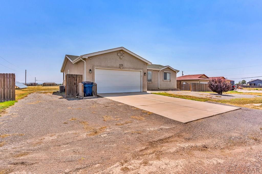 574 N Canvas Dr