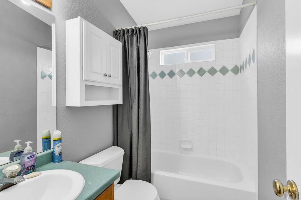 574 N Canvas Dr