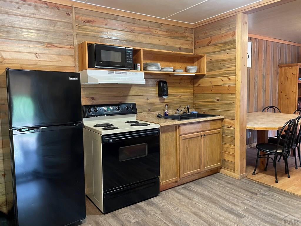 18488 Hwy 165