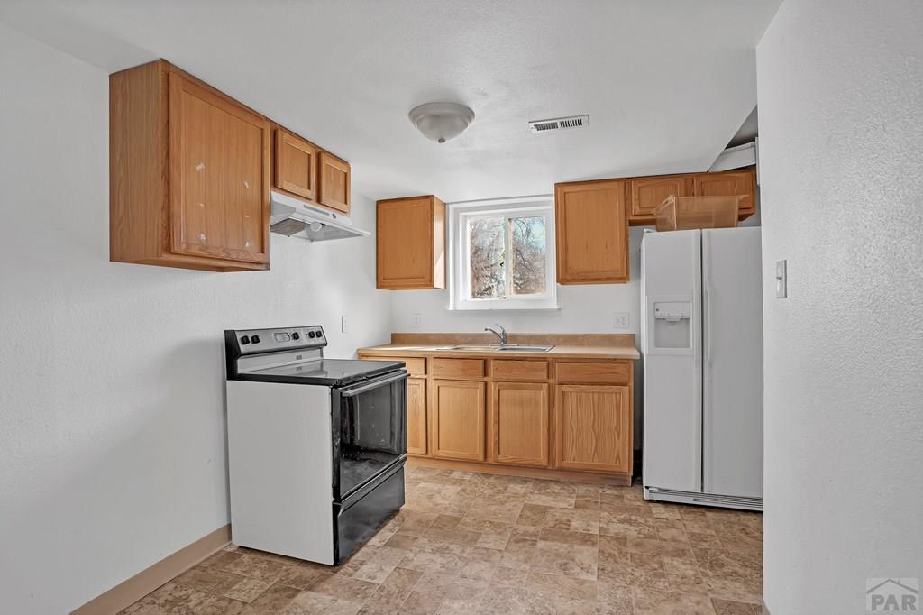 1110-112 E 6th St