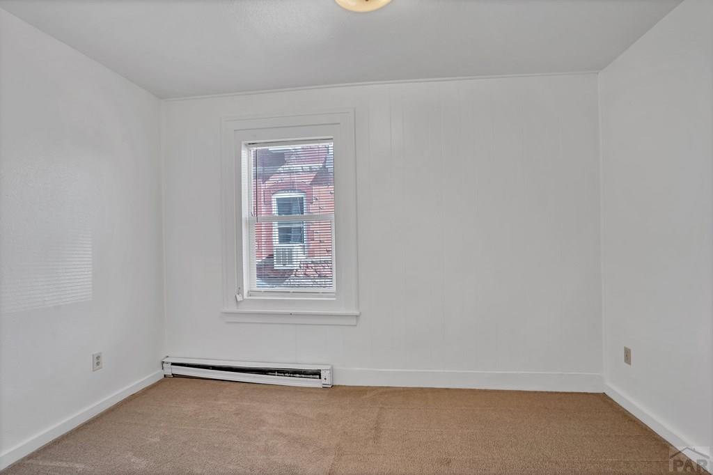 1110-112 E 6th St