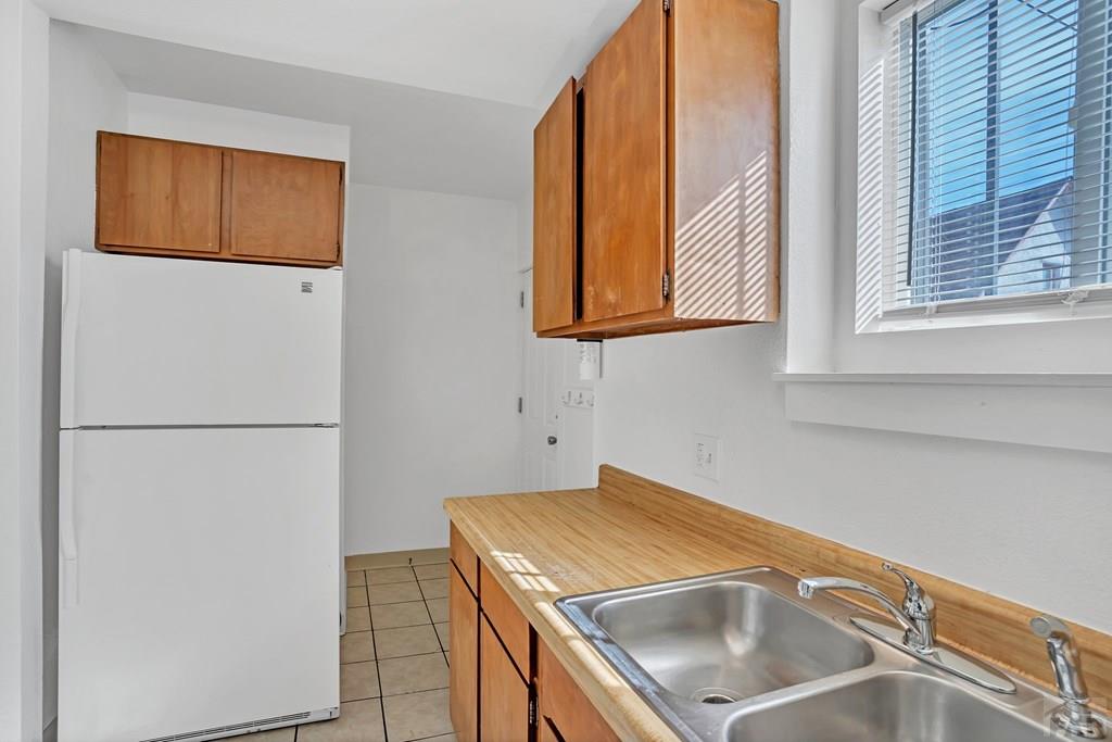 1110-112 E 6th St