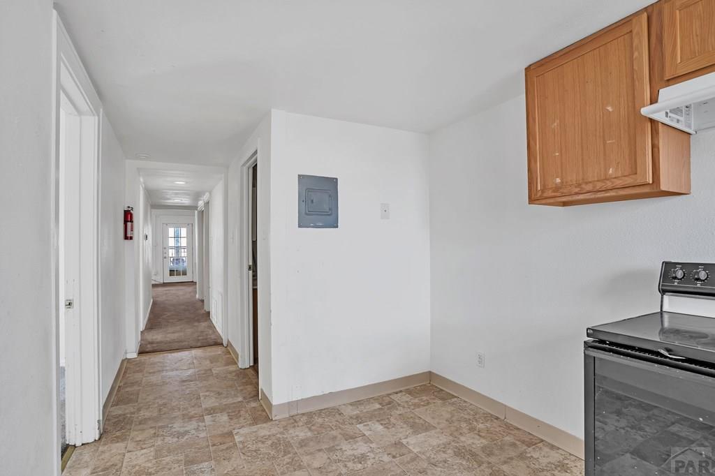 1110-112 E 6th St
