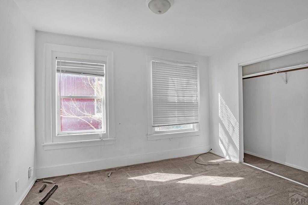 1110-112 E 6th St