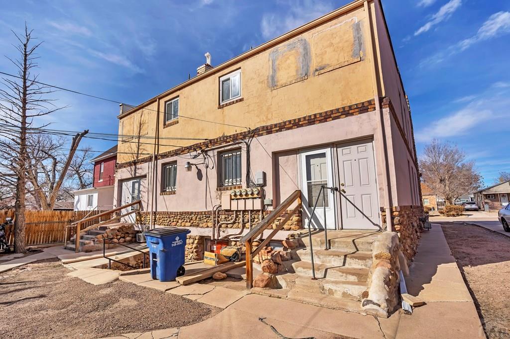 1110-112 E 6th St