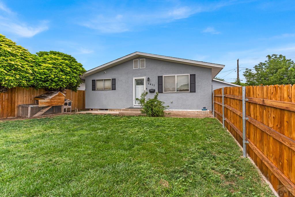 3411 Lancaster Dr