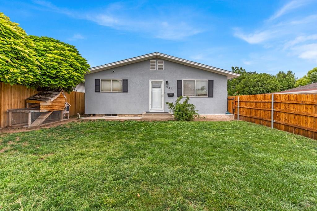 3411 Lancaster Dr
