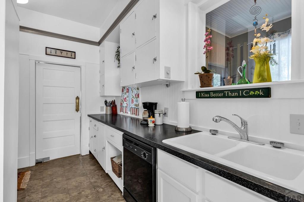 129 W Orman Ave