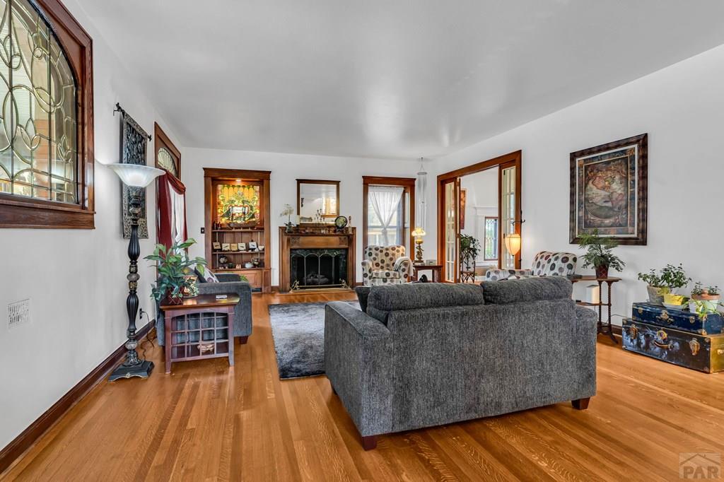 129 W Orman Ave