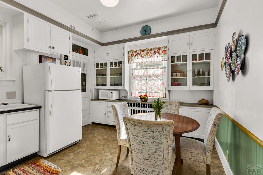 129 W Orman Ave