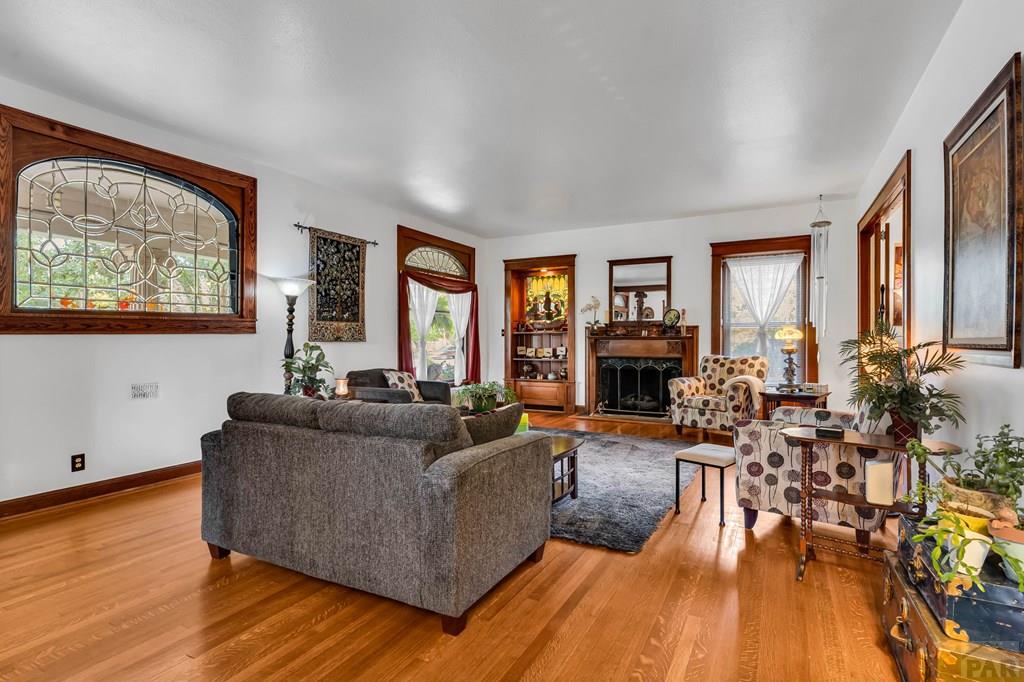 129 W Orman Ave