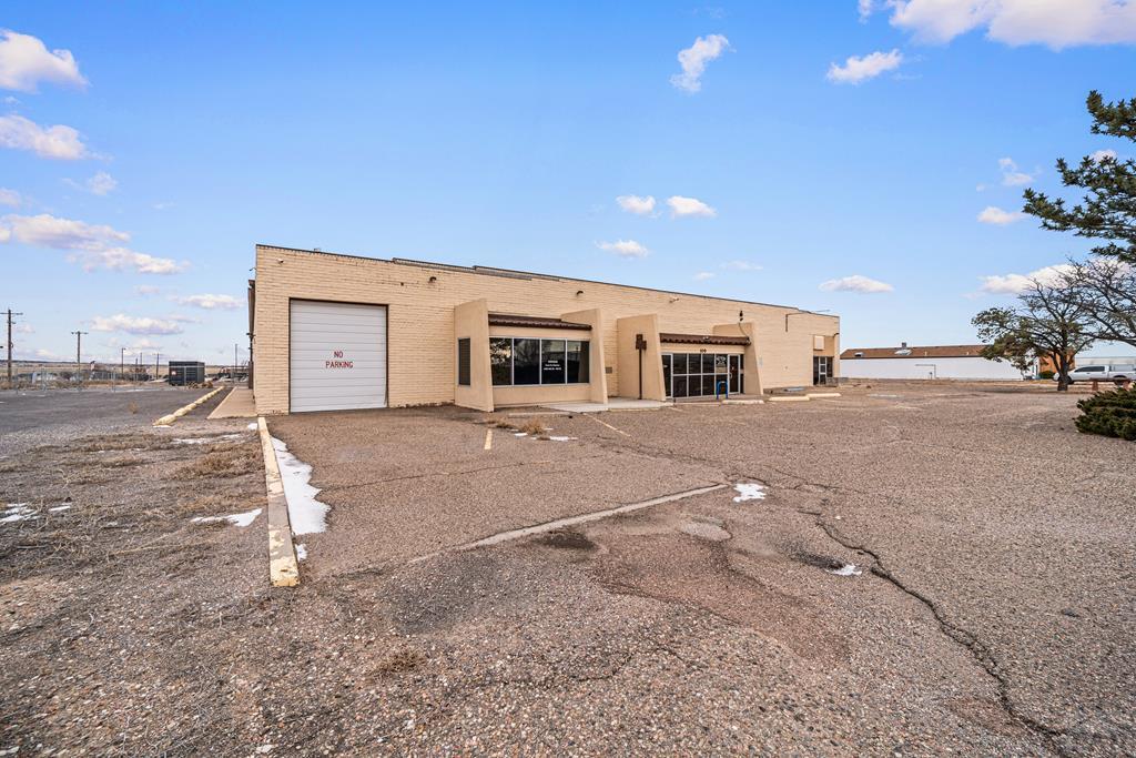 109 E Industrial Blvd