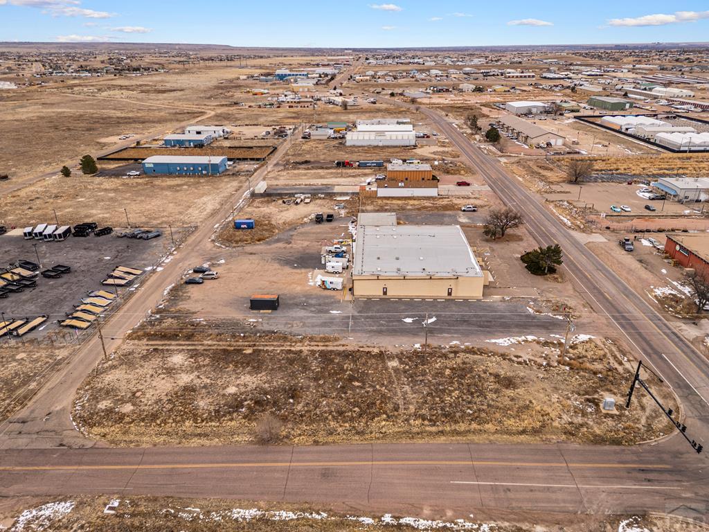 109 E Industrial Blvd