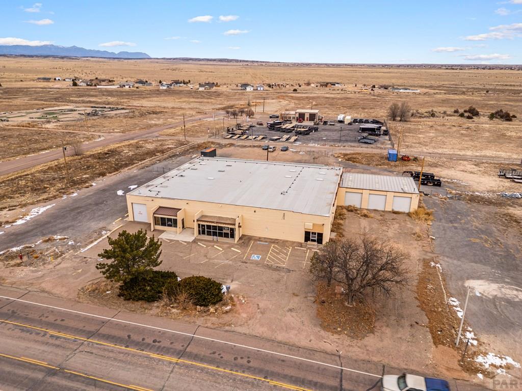 109 E Industrial Blvd