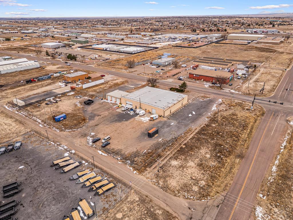 109 E Industrial Blvd