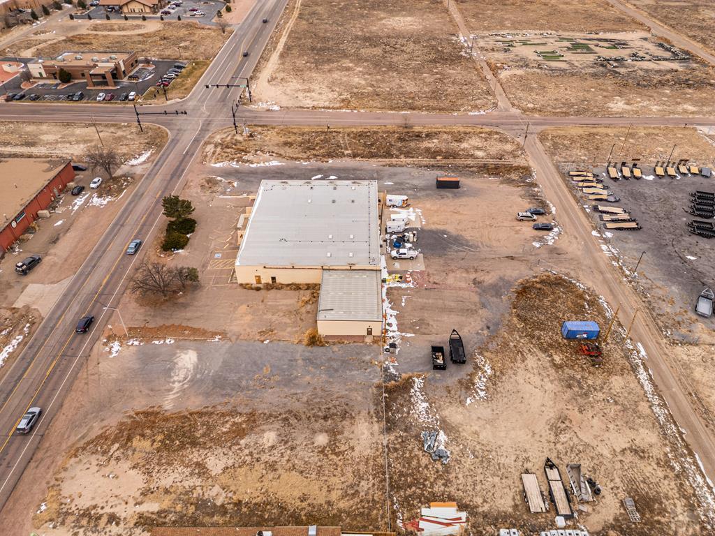 109 E Industrial Blvd