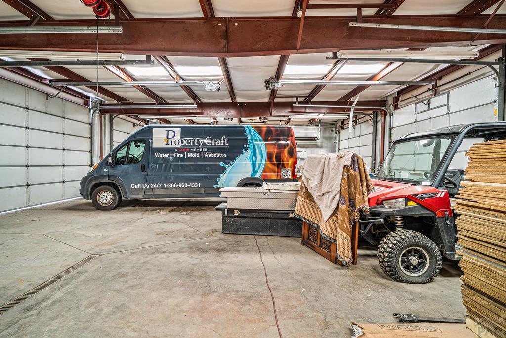 109 E Industrial Blvd