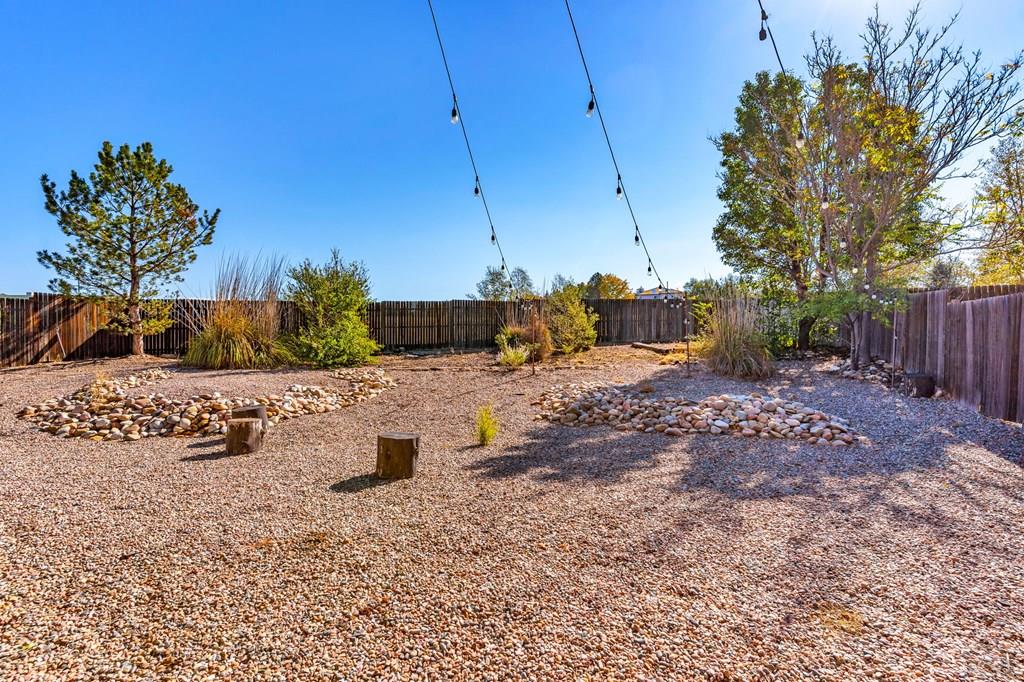 4720 Desert Candle Dr