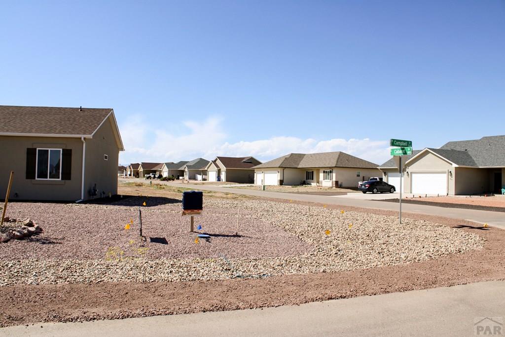 571 N Campbell Dr