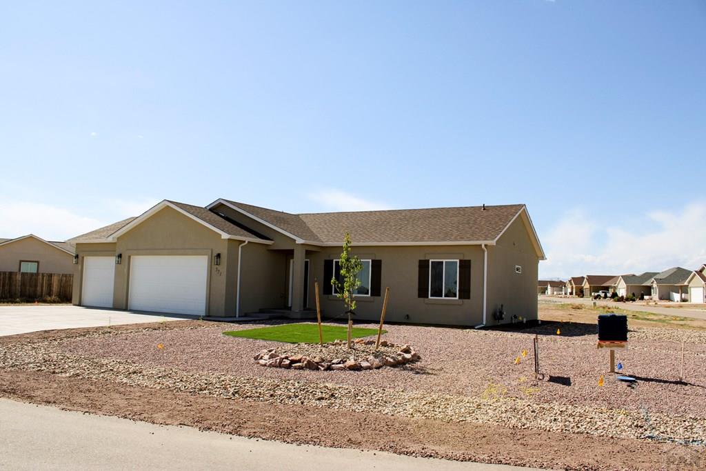 571 N Campbell Dr
