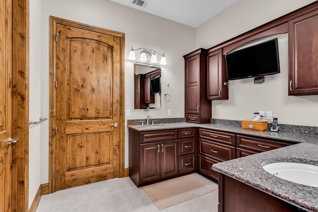 4427 Porta Fina Dr