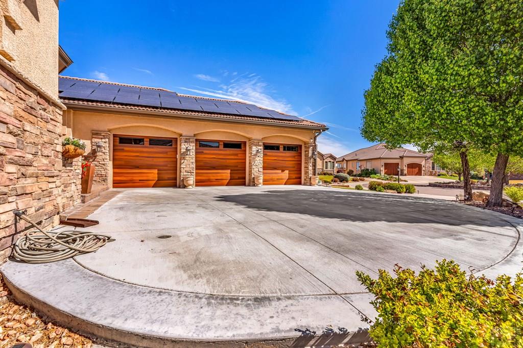 4427 Porta Fina Dr