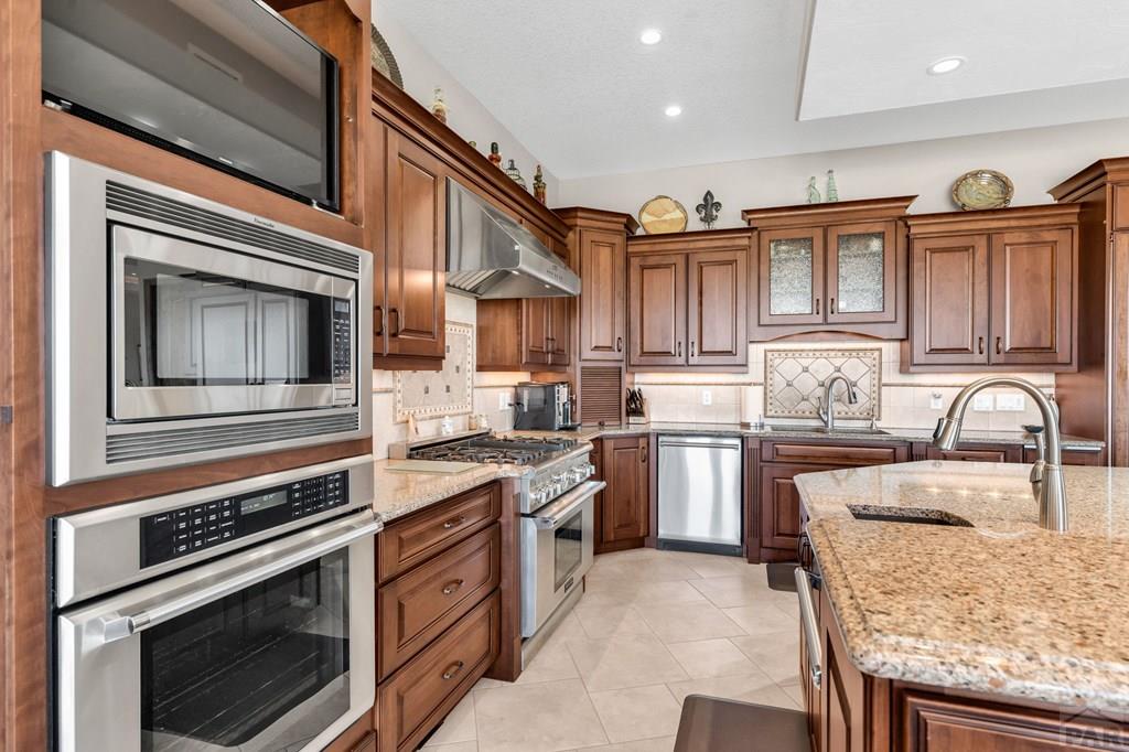 4427 Porta Fina Dr