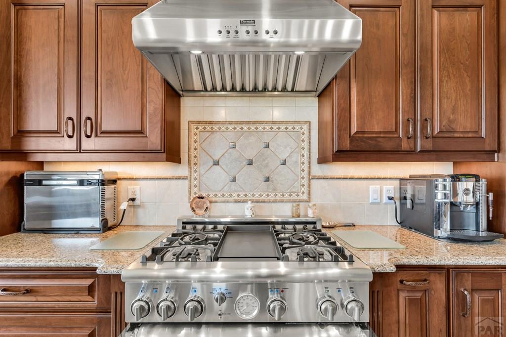 4427 Porta Fina Dr