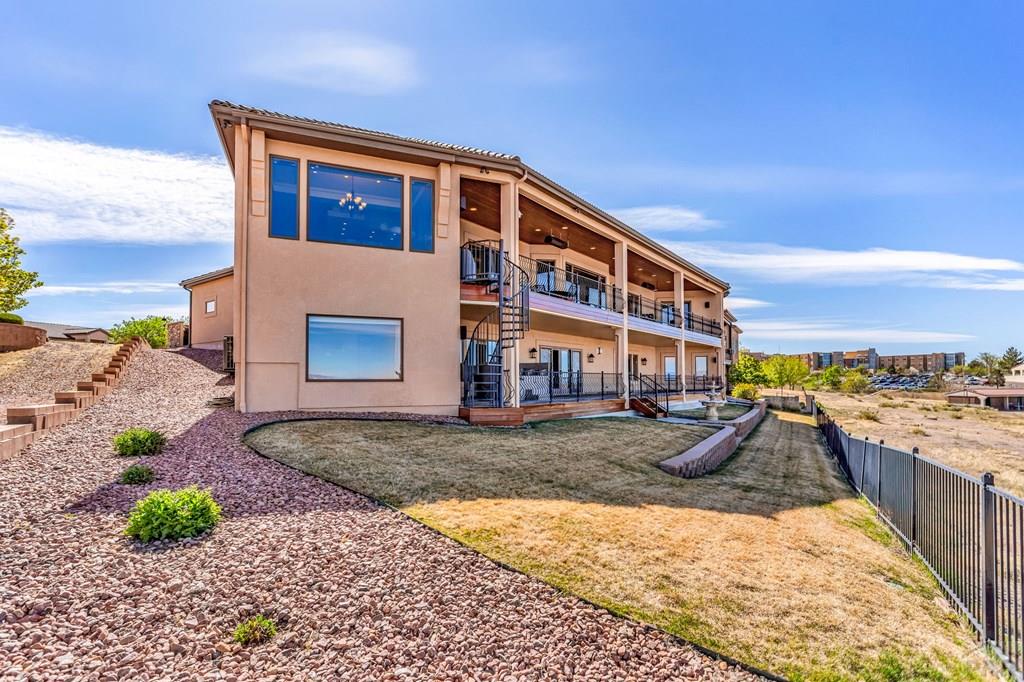 4427 Porta Fina Dr