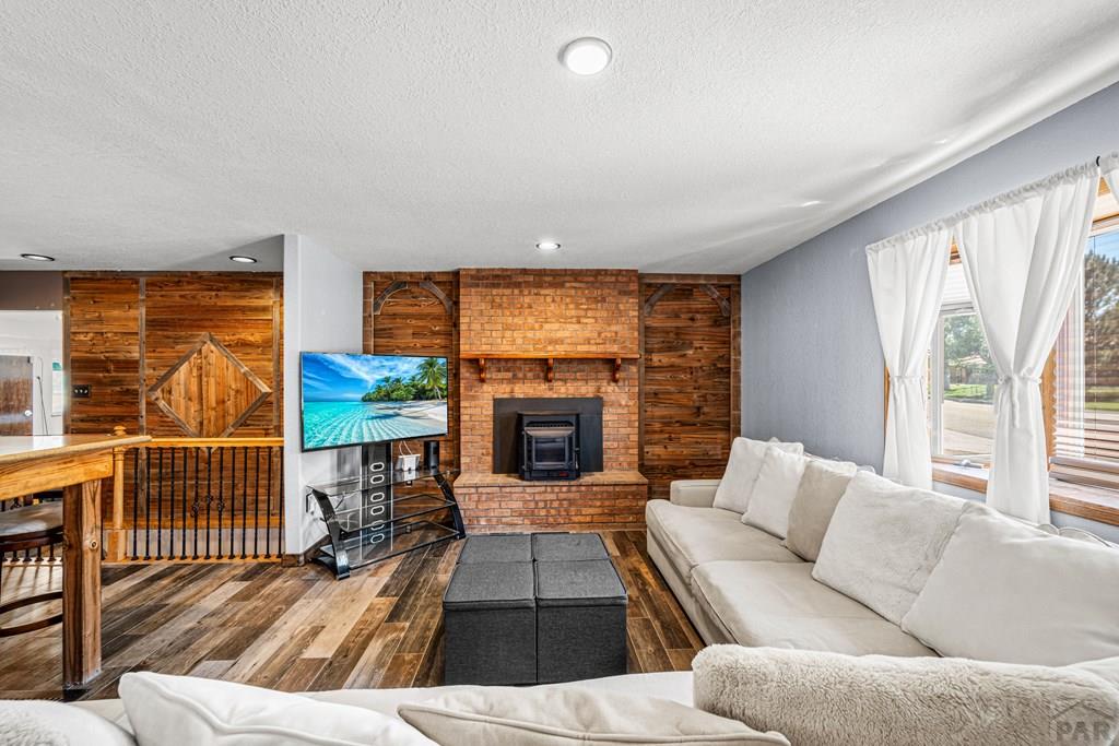 2132 Chautard Dr