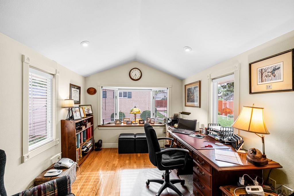 2911 Country Club Dr