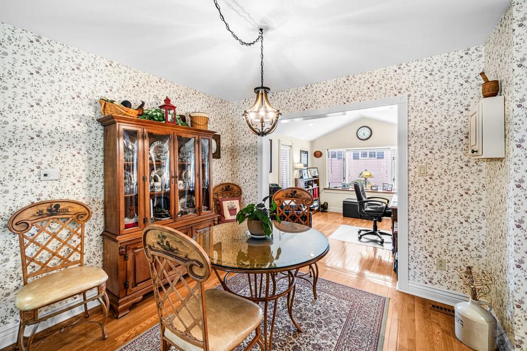 2911 Country Club Dr