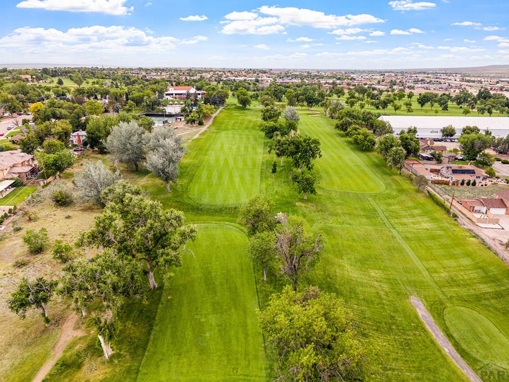 2911 Country Club Dr