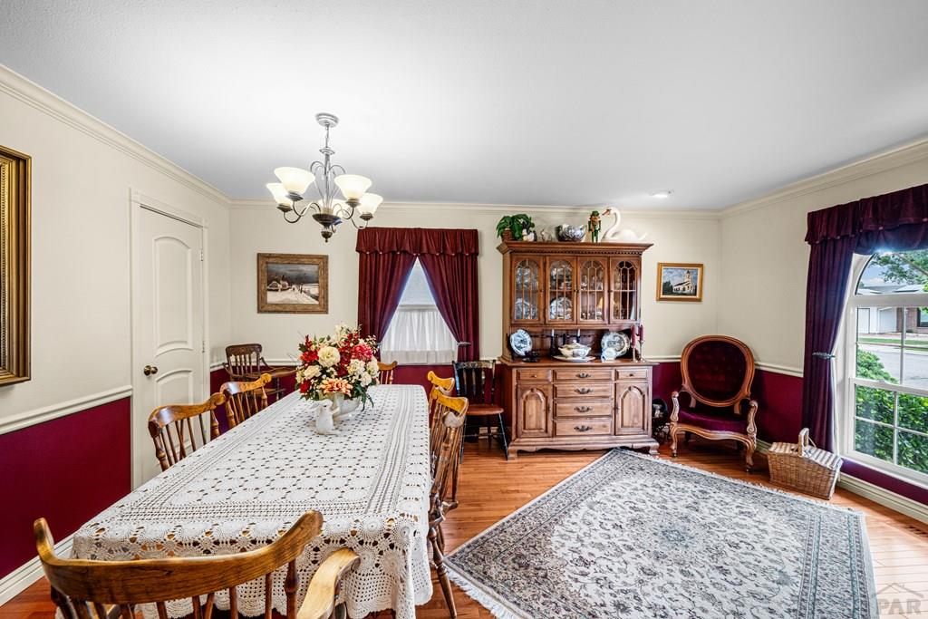 2911 Country Club Dr