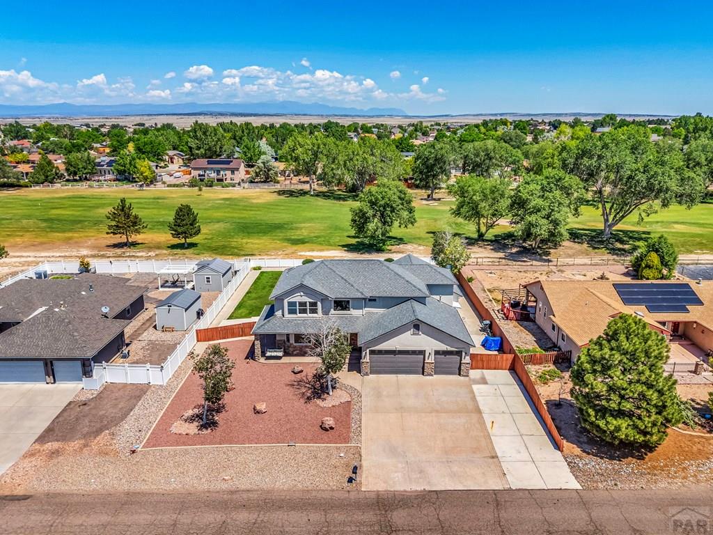 253 W Mangrum Dr