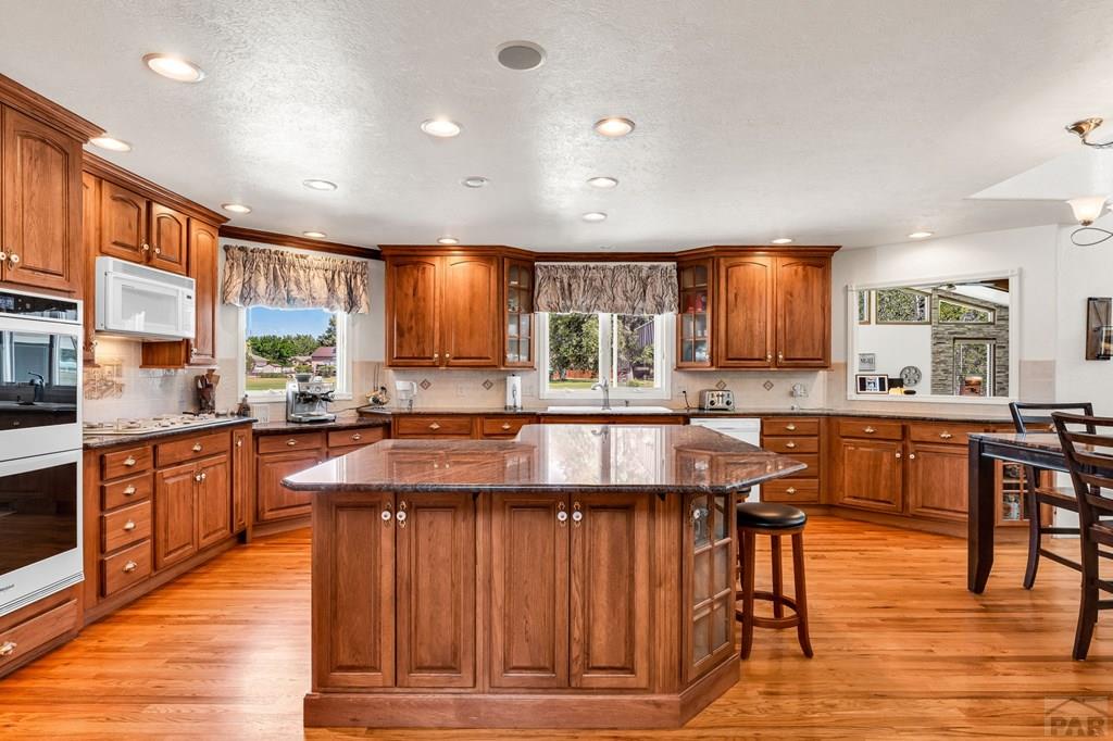 253 W Mangrum Dr