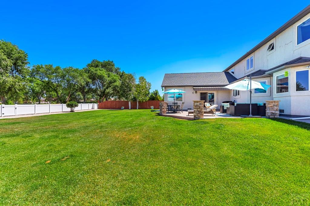 253 W Mangrum Dr