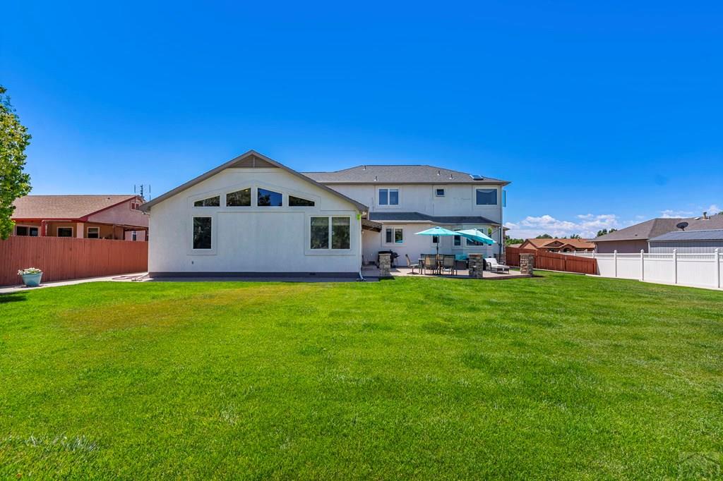 253 W Mangrum Dr