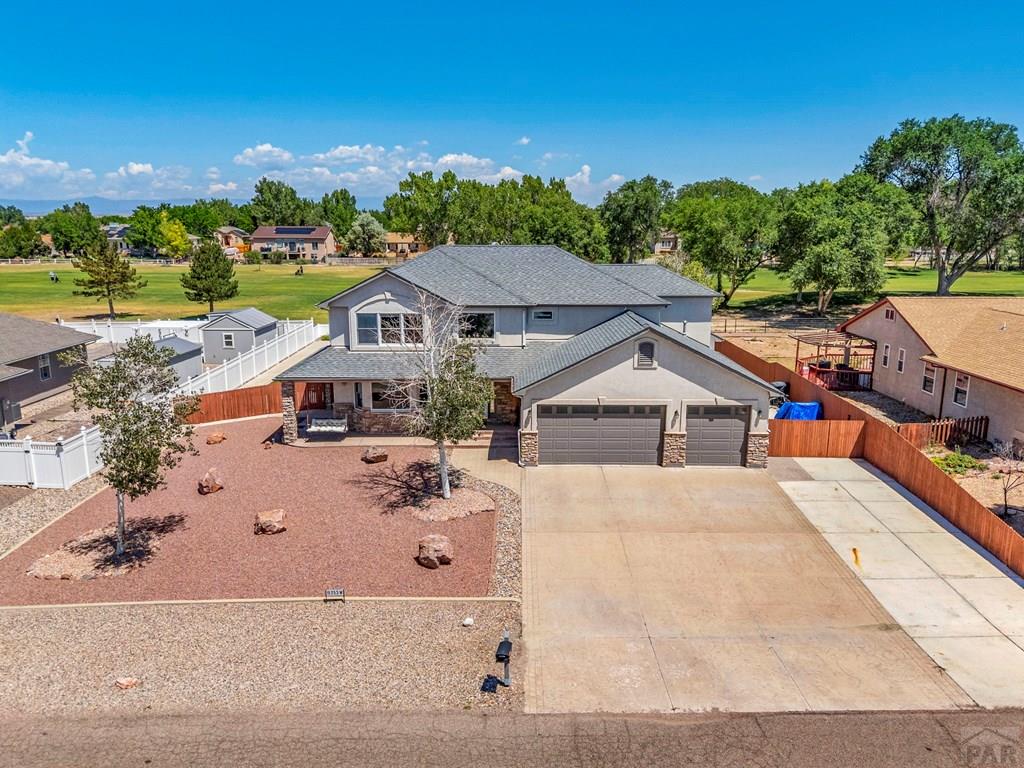 253 W Mangrum Dr