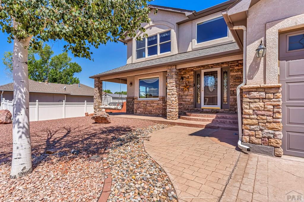 253 W Mangrum Dr