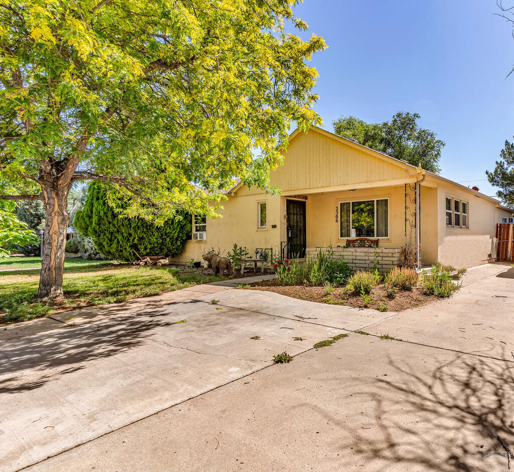 2306 Cortez Rd