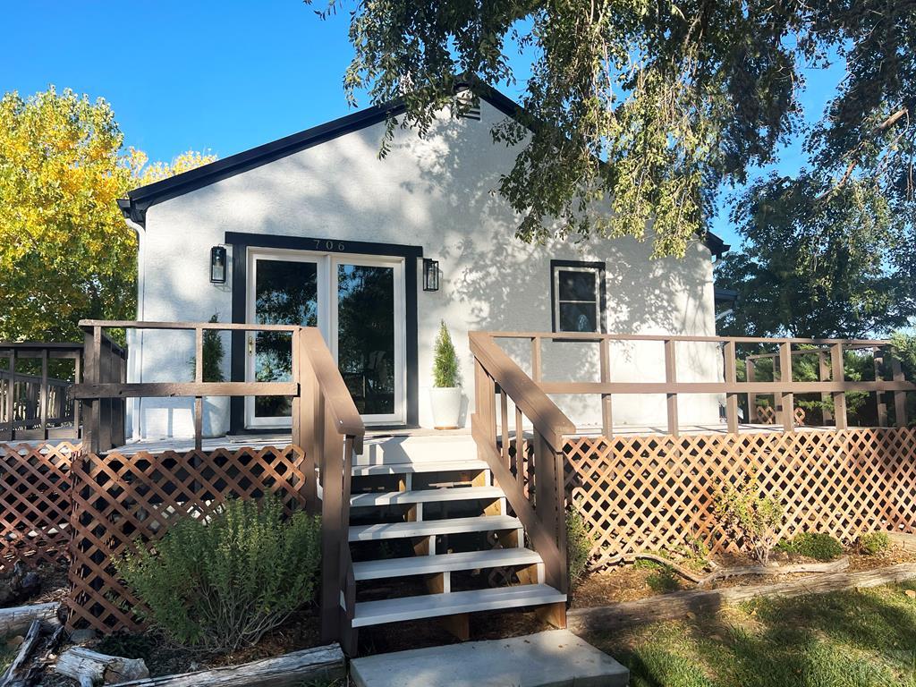 706 Avondale Blvd