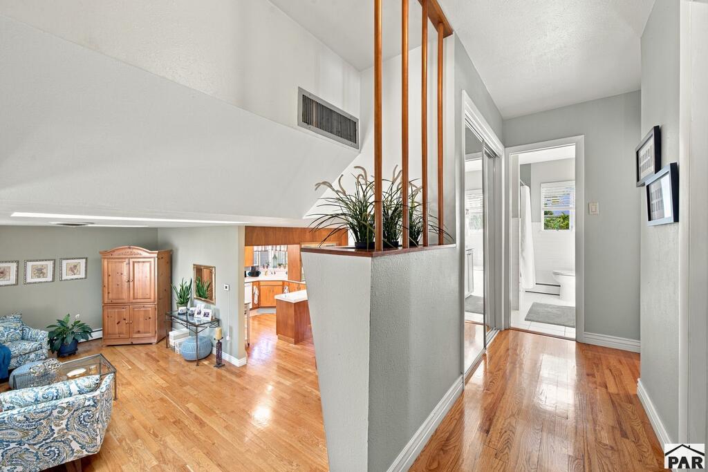 82 Amherst Ave