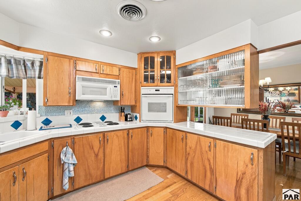 82 Amherst Ave