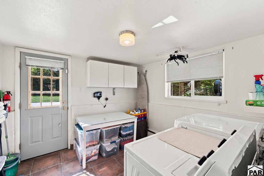 82 Amherst Ave
